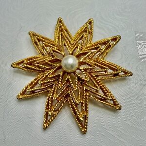 Vintage Gold Starburst Brooch with Pearl Center